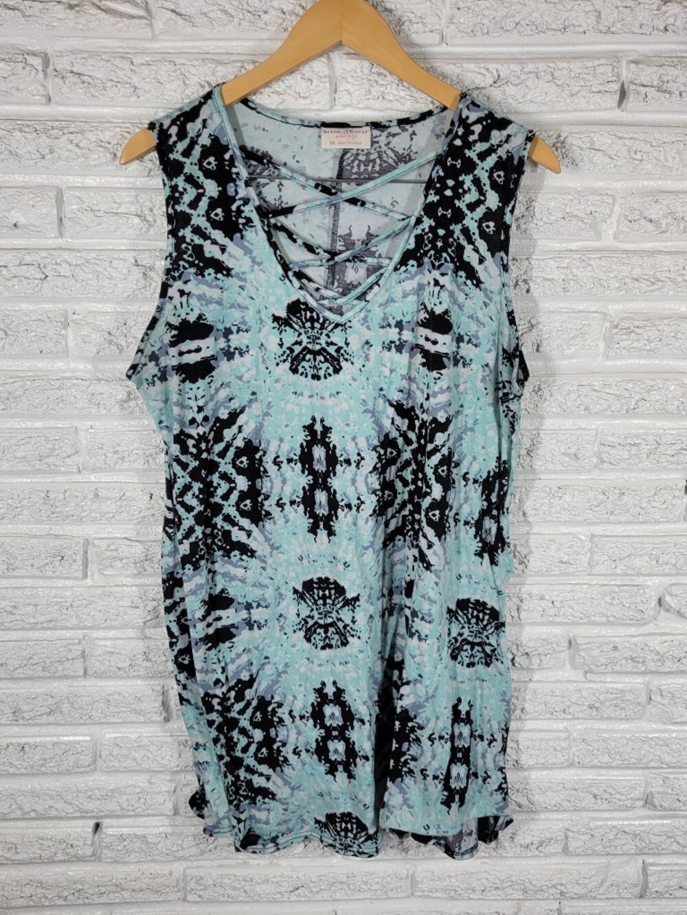 Bobbie Brooks Tunic Women 2X Blue Black Tie Dye V-Neck Sleeveless Casual A14E